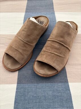 Sofft Netta Slides Suede Light Gray Taupe Size 7